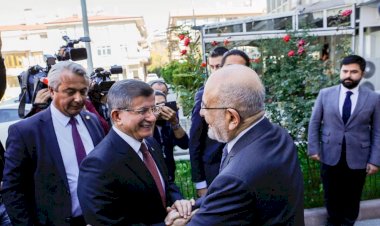 Davutoğlu’ndan yeni parti açıklaması