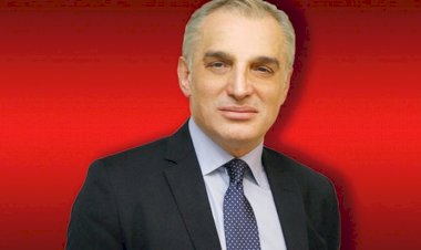 Dert batağına gömülmüş, çaresiz, umutsuz  insanların ele ölüme yürümesi