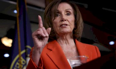 Pelosi: Trump Ukrayna'ya rüşvet verdi