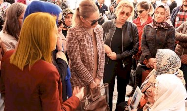 50 öğretmen evlat nöbetinde