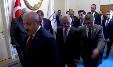 Mustafa Şentop, İYİ Parti'yi ziyaret etti