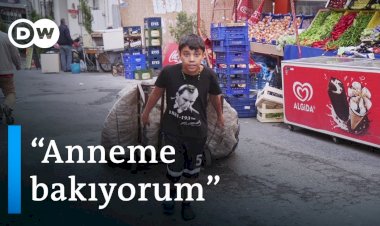 Mesut 7 yaşından beri ailesine bakıyor