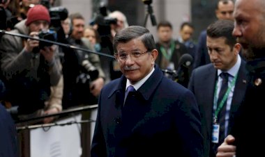 Davutoğlu'nun  Kurmayı:  “Erken seçim kararı alınması halinde grup kurarız”