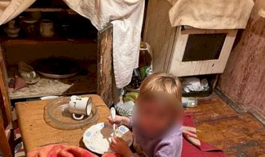 Ukrayna'da açlıktan duvar kağıdı yiyen iki çocuk kurtarıldı