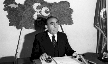 Alpaslan Türkeş kimdir? İşte Alpaslan Türkeş’in hayatı…