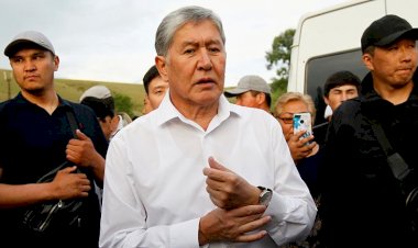 Eski Kırgızistan Cumhurbaşkanı Atambayev 'suçlu serbest bırakma' iddiasıyla hakim karşısına çıktı