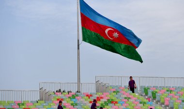 Azerbaycan: Rusya'dan silah almaya hazırız