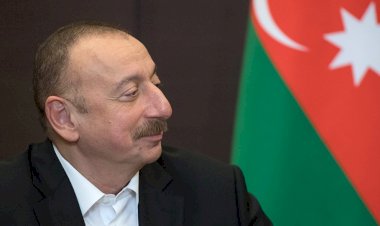 Azerbaycan Cumhurbaşkanı Aliyev parlamentoyu feshetti, ülke 9 Şubat'ta erken seçime gidiyor