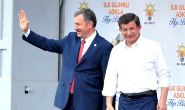 Doç. Dr. Selçuk Özdağ’ın paylaşımı kulisleri hareketlendirdi...