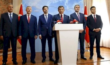 Davutoğlu 'Gelecek Partisi' için başvuru dosyasını bugün İçişleri Bakanlığı'na sunuyor