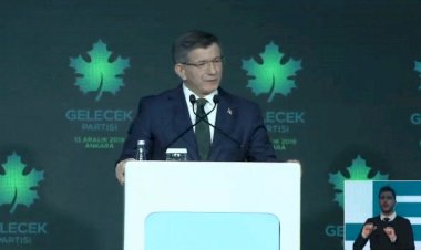 Ahmet Davutoğlu, Gelecek Partisi'nin tanıtımı gerçekleştirdi