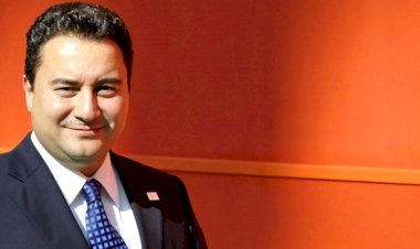 Babacan’ın dönüşü ikiye böldü