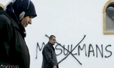 'Fransa'da sorun laiklik değil, İslamofobi'