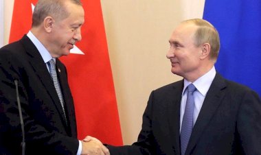Türkiye karşıtı terör örgütünü destekliyor