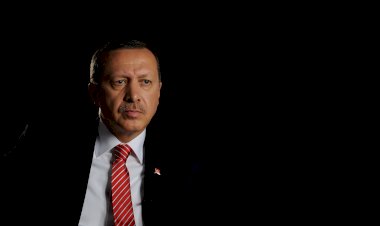 "Cumhurbaşkanı'nı terk etmeye hazır 'dava adamları' var"