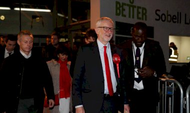 İngiltere İşçi Partisi Lideri Corbyn: Ağır bir yenilgi yaşadık, sorumluluğumu kabul ediyorum