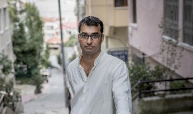 CHP’li siyasetçi Aydın Ayaydın. Ayaydın, “Sınavlarına ve derslerine girdim, son derece iyi hatırladığım bir öğrencidir”
