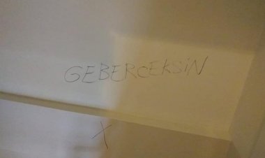 Gazi Mahallesi'nde Alevi evlerine tehdit yazısı