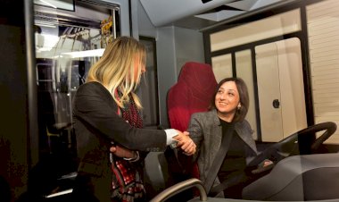 İmamoğlu'na kadın şoförlerden ilgi oldukça yoğundu.
