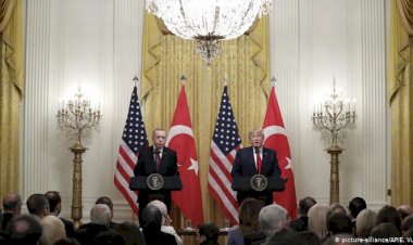 Ünlühisarcıklı: Türkiye sağlı sollu kroşe yiyor
