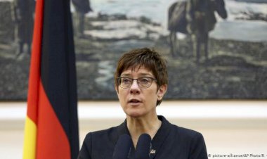 Alman Bakan'ın Kıbrıs ziyaretinde Türkiye gündemi