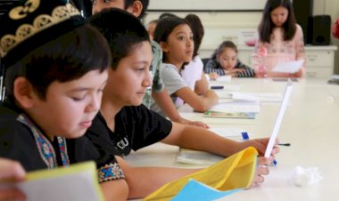 "Çin, ailelerinden ayırdığı yarım milyon Uygur çocuğu yatılı okula yerleştirdi" iddiası