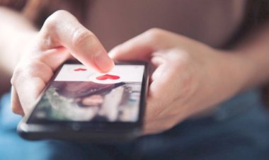 Belçikalı genç kadın sahte Tinder hesabı yüzünden "seks ziyaretçilerinin" hücmuna uğradı