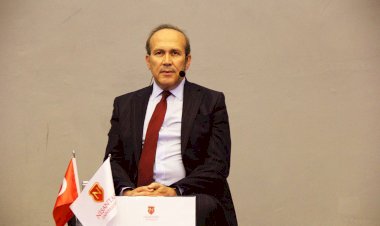 Eski Büyükelçi AKP'yi kızdırdı: "Saray ahır olur"
