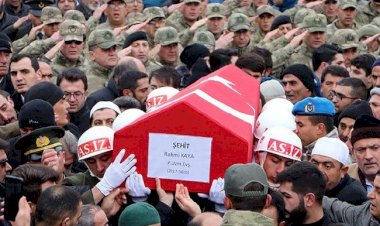 Erzurumlu şehit gözyaşlarıyla toprağa verildi