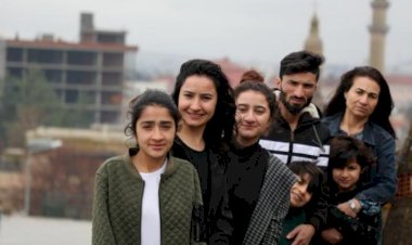 IŞİD'den kaçan Ezidi aile beş yıl sonra Berlin'de kavuştu