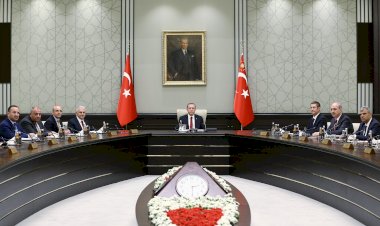 AKP’li vekillerden bakanlara tepki: “Ayrı bir yönetici sınıf gibi davranıyorlar”