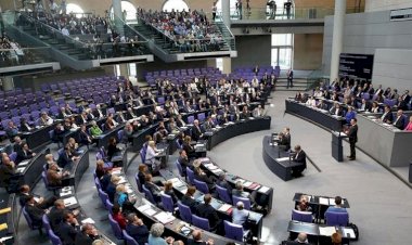 Almanya, bütçe fazlasını ne yapacağını tartışıyor