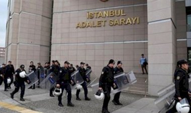 FETÖ borsasında iki savcıya ihraç