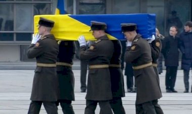 Ukrayna vatandaşlarının naaşları Kıyiv’e getirildi. 
