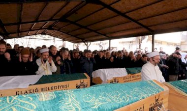 Elazığ'da hayatını kaybedenler uğurlandı