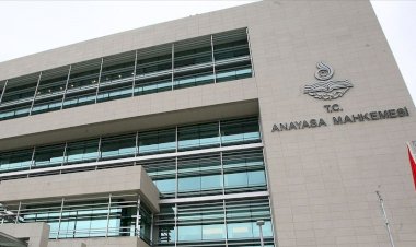 AYM kararı: Öcalan'a özgürlük istemek suç değil