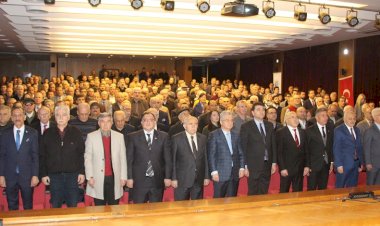 “Irak’ın Geleceğinde Türkmenler Paneli” gerçekleştirildi.