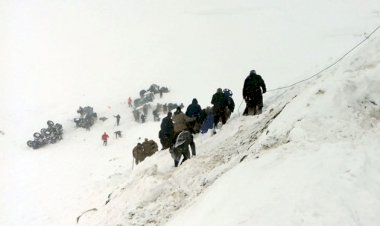 Van'da ikinci çığ faciası: 23 ölü