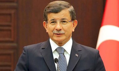 Ahmet Davutoğlu AKP'yi karıştırdı