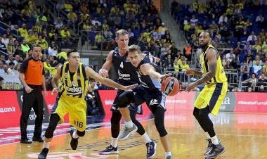Son üç deplasman maçını kazanan Fenerbahçe, Zenit deplasmanında da favori