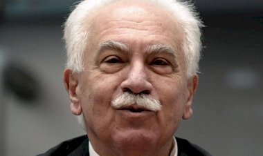 Perinçek: İran Devrimi ile birlikte ABD bölgede önemli bir müttefikini kaybetmiştir