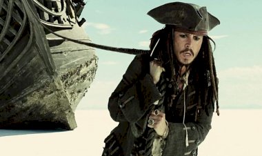 Johnny Depp’in Karayip Korsanları’na dönmesi için imza kampanyası