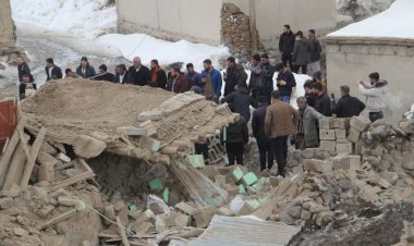 İran-Türkiye sınırında 5.9 büyüklüğünde bir deprem daha meydana geldi