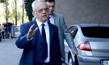 Eski Kara Kuvvetleri Komutanı hayatını kaybetti