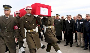 İdlib kentinde şehit düşen 2 askerimize son görev!