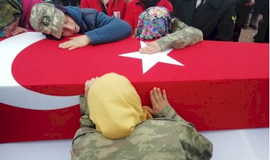 Türkiye şehitlerini uğurluyor