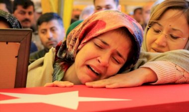 İdlib şehitlerine son veda: Türkiye kahramanlarını uğurluyor!