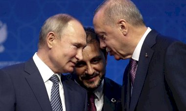 Mehmet Ocaktan: "Rus sevdasından vazgeçmenin zamanı geldi de geçiyor"