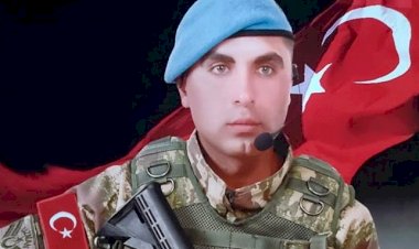 Oğlunu böyle uğurladı...