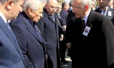 Devlet Bahçeli, Kemal Kılıçdaroğlu'nun elini sıkmadı